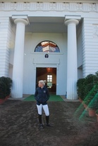 Annina kisahallin (nyt verkka..) edessä, 550 vuotta